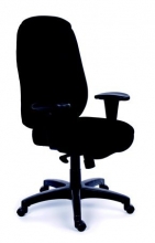 MAYAH főnöki szék, gyöngyszövet-borítás, szinkronmechanikával, fekete lábkereszt, Chief, fekete